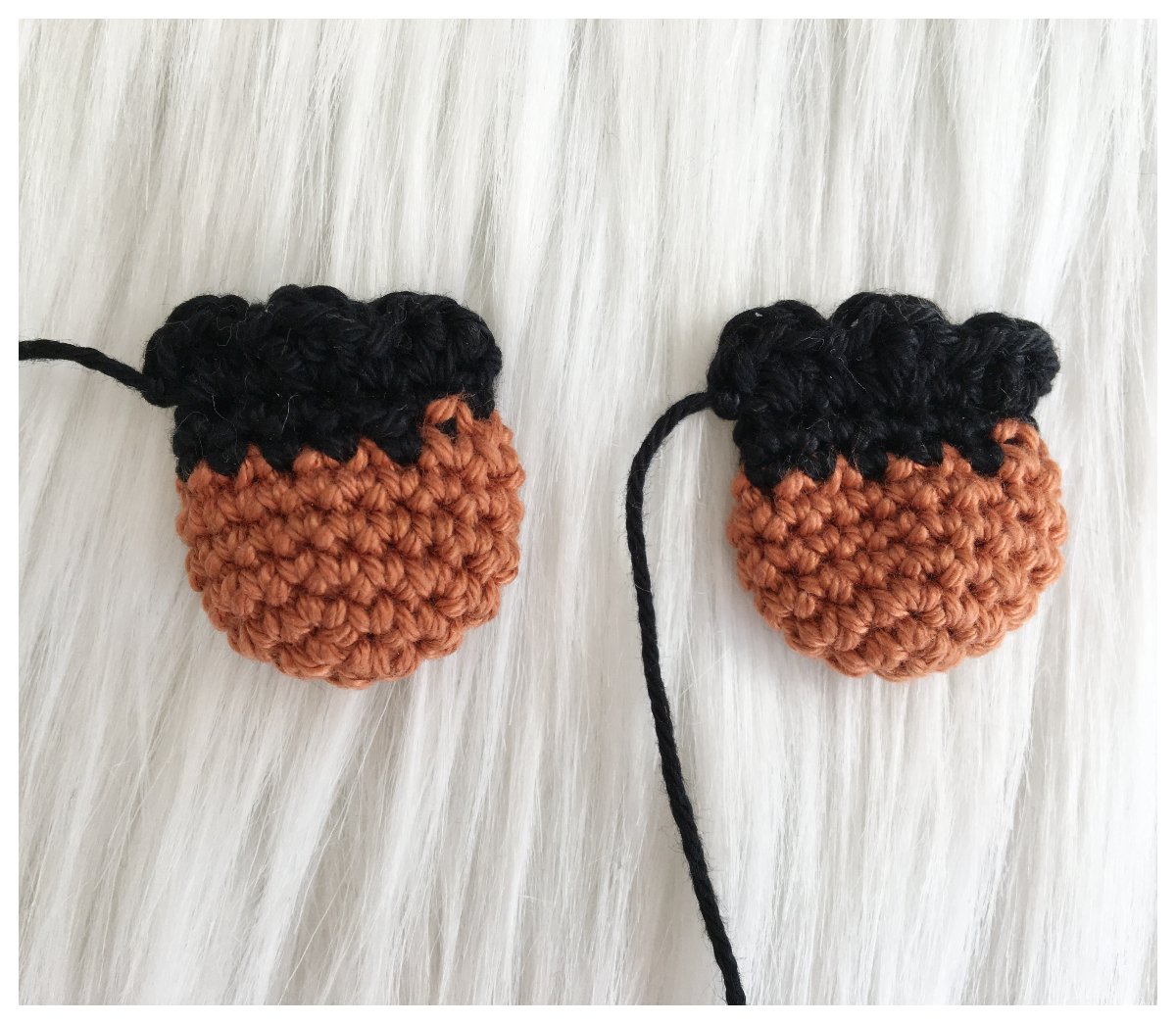 Blog-Inhaltsbild für 'Fuchspaar, kostenlose Häkelanleitung'